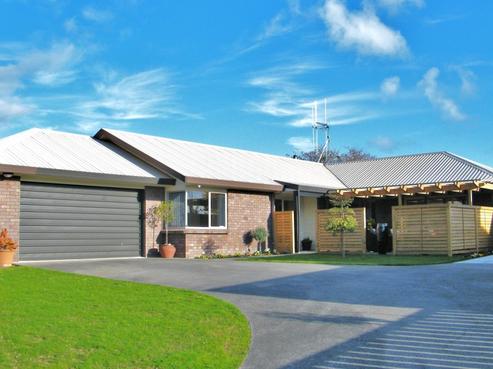 87 Sandwich Road, Saint Andrews