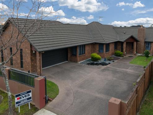 6 Westbury Mews, Huntington