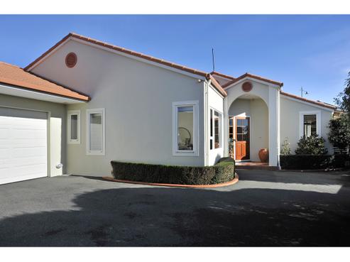 6 Ruth Page Place, Richmond