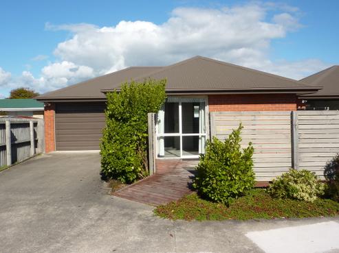 4/98 Derby Street, Westport