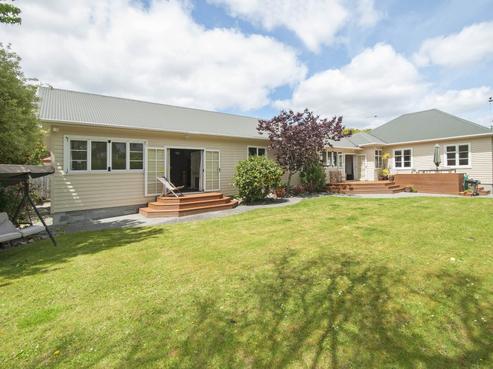 29 Heretaunga Square, Silverstream