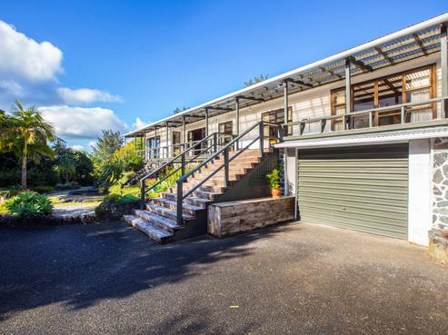 920 Sandspit Road, Sandspit