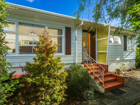 300 Sunset Road, Windsor Park