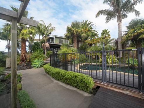142 Parker Road, Oratia