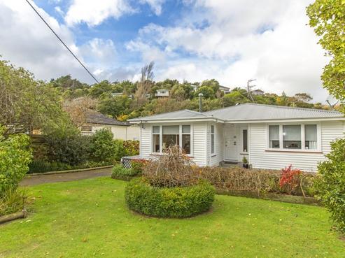230 Eastern Hutt Road, Stokes Valley