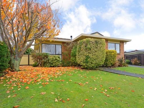 14 Delaware Grove, Totara Park