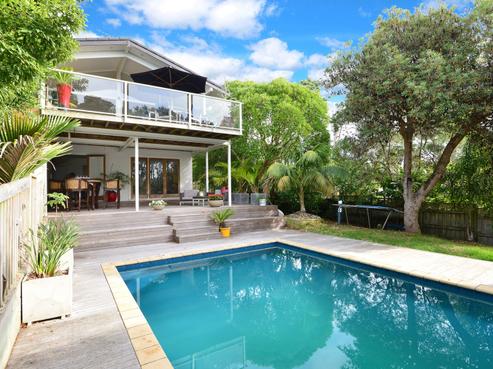 2 Red Bluff Rise, Campbells Bay