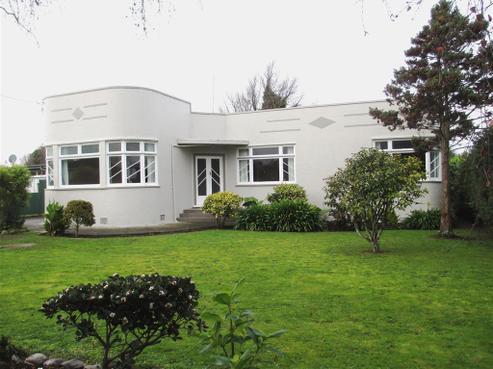 17 Chamberlain Street, Feilding