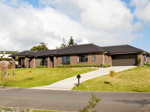 21 Crabb Fields Lane, Riverhead