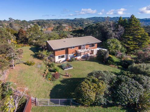 202 Carter Road, Oratia