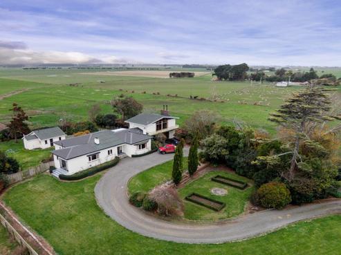 1758 Parewanui Road, Parewanui/Scott's Ferry