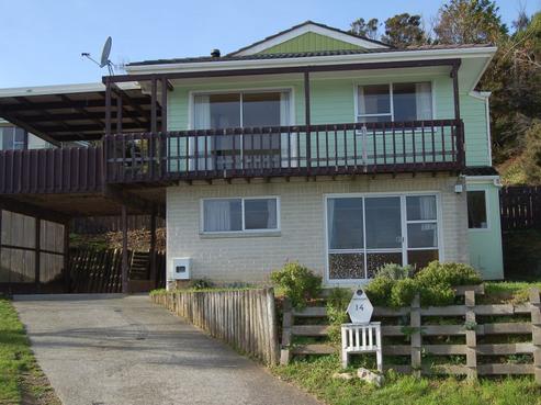 14 Tyrone Grove, Wainuiomata