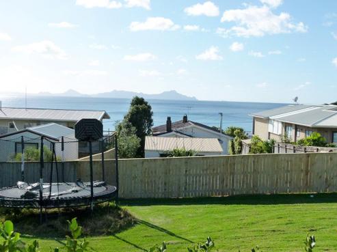 10 Lang Road, Langs Beach