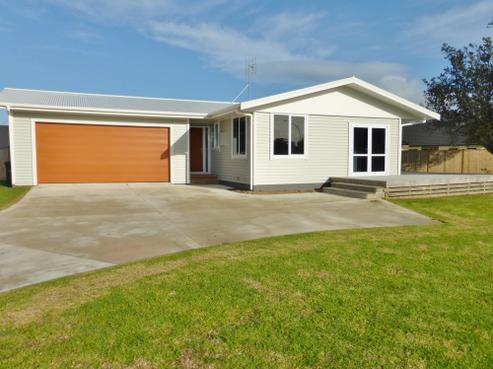 7 Dawn Parade, Coastlands