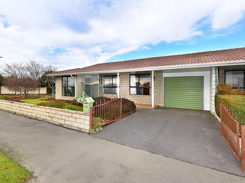 18 Veitches Road, Casebrook