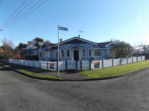 26 Robert Street, Marton