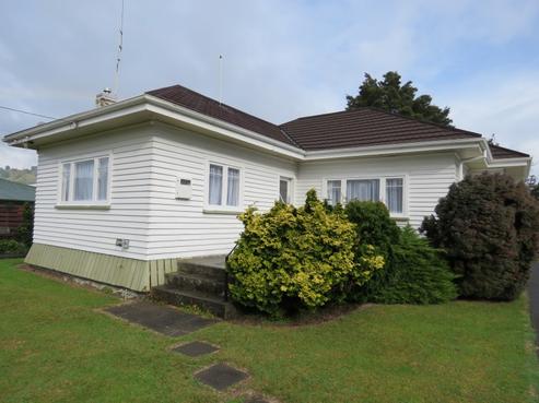 6 Leese Street, Taumarunui