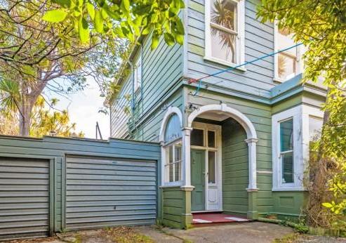 17 Wallace Street, Roslyn