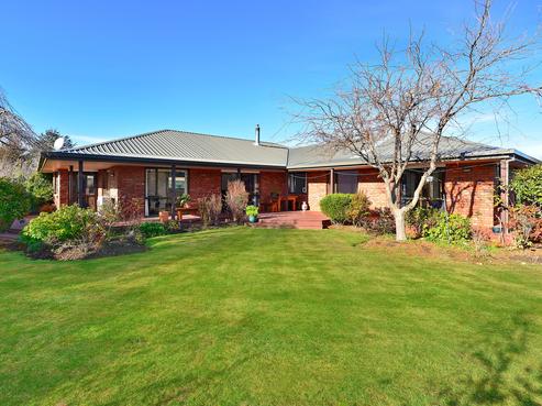26 Hewitts Road, Woodend