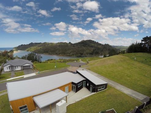 105 Estuary View, Whangamata