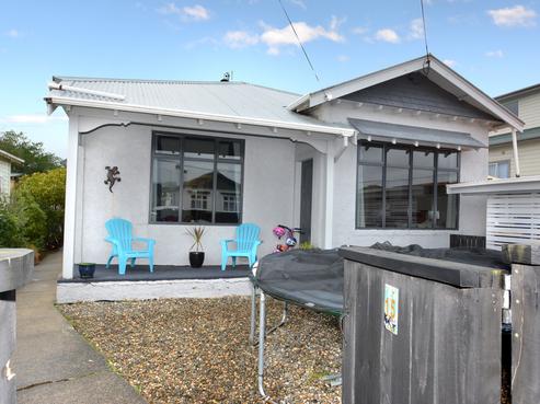 15 Crest Street, Tainui