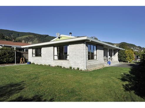 27 Selbourne Avenue, Richmond