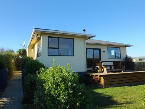 4 Percy Street, Weston