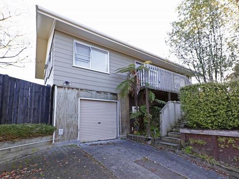 18 Cleveland Street, Bader