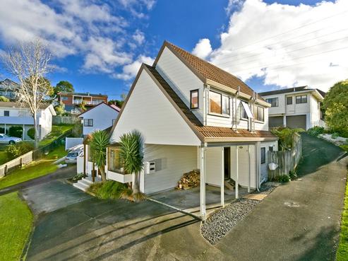 12A Remus Place, Totara Vale