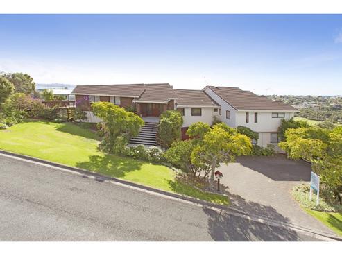 44 Totara Road, Stanmore Bay