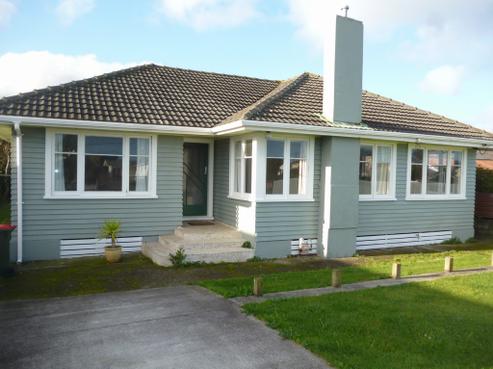 15 Karaka Street, Hawera