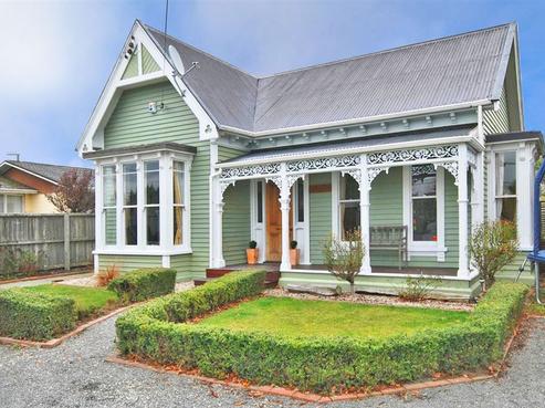 101 Champion Street, Edgeware