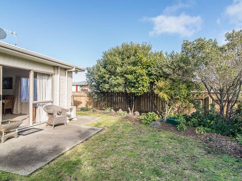 8 Callender Terrace, Paraparaumu Beach