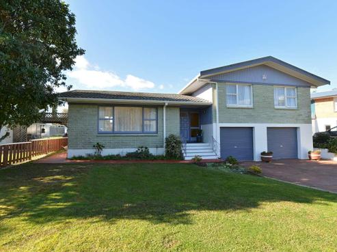18 Parkland Crescent, Kamo