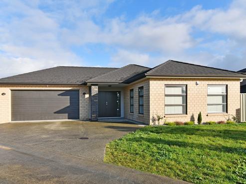 13 Erceg Way, Rosehill
