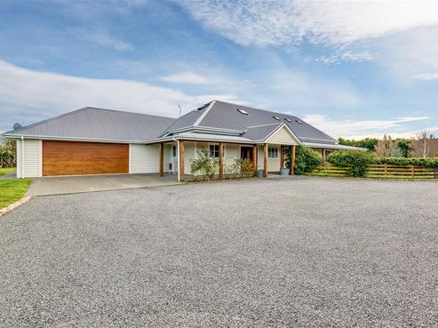 1273 Oxford Road, Cust