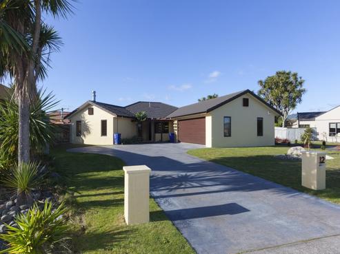 12 Santa Teresa Court, Paraparaumu Beach