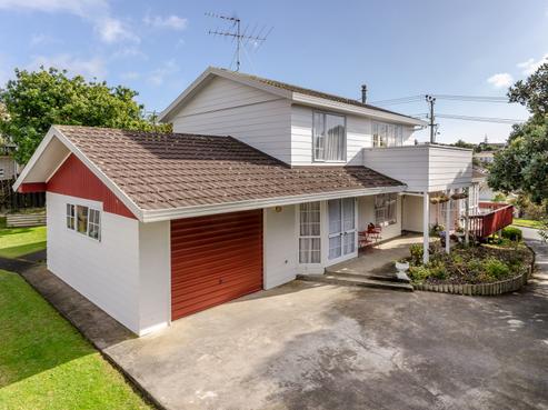 94 Glenvar Road, Torbay