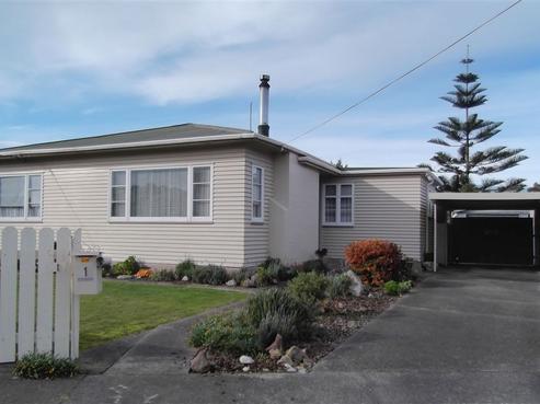 1 Fair Crescent, Feilding