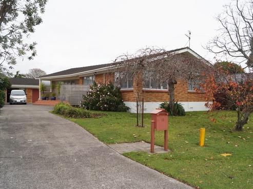 18 Magnolia Avenue, Rosehill