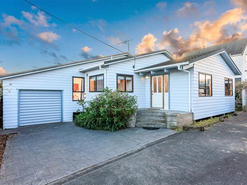 44B Old Lake Road, Narrow Neck