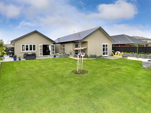 277 Southfield Drive, Lincoln