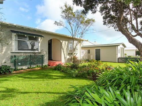 12 Baring Terrace, Strandon