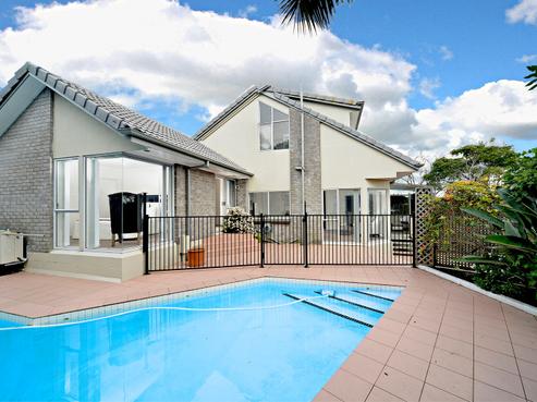 17 Sharples Place, Somerville