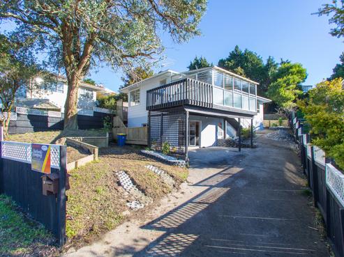 4 Celeste Place, Totara Vale