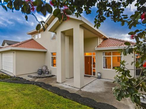 21 Medallion Drive, Oteha