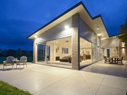 20 Aarts Place, One Tree Point
