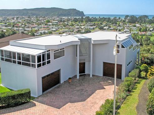 109 Fernleigh Glade, Whangamata