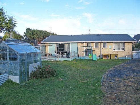 582 Brighton Road, Westwood