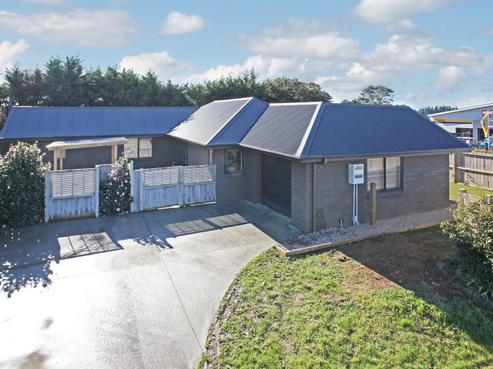 1 Lough Bourne Drive, Pukekohe